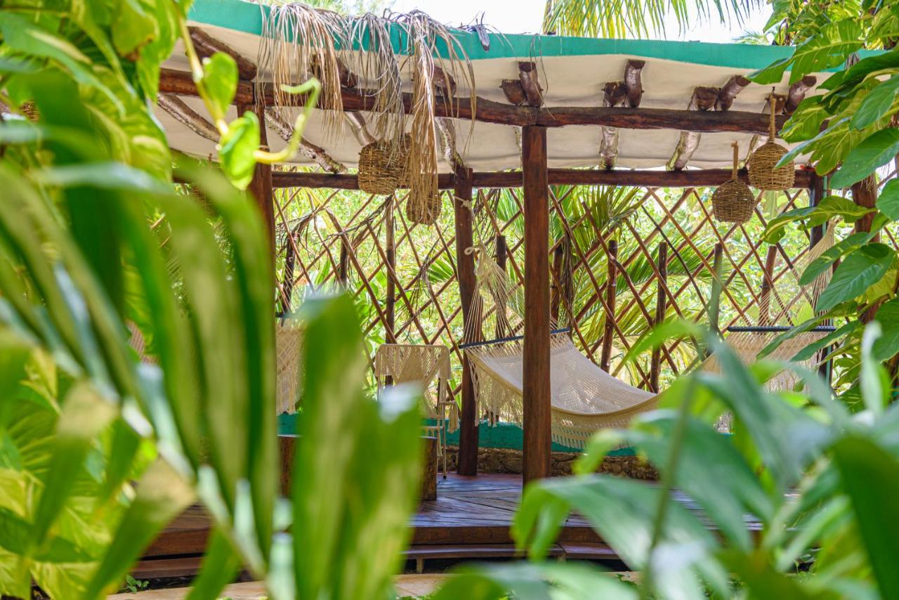 Hotel Villas Tiburon Isla Holbox Exteriör bild