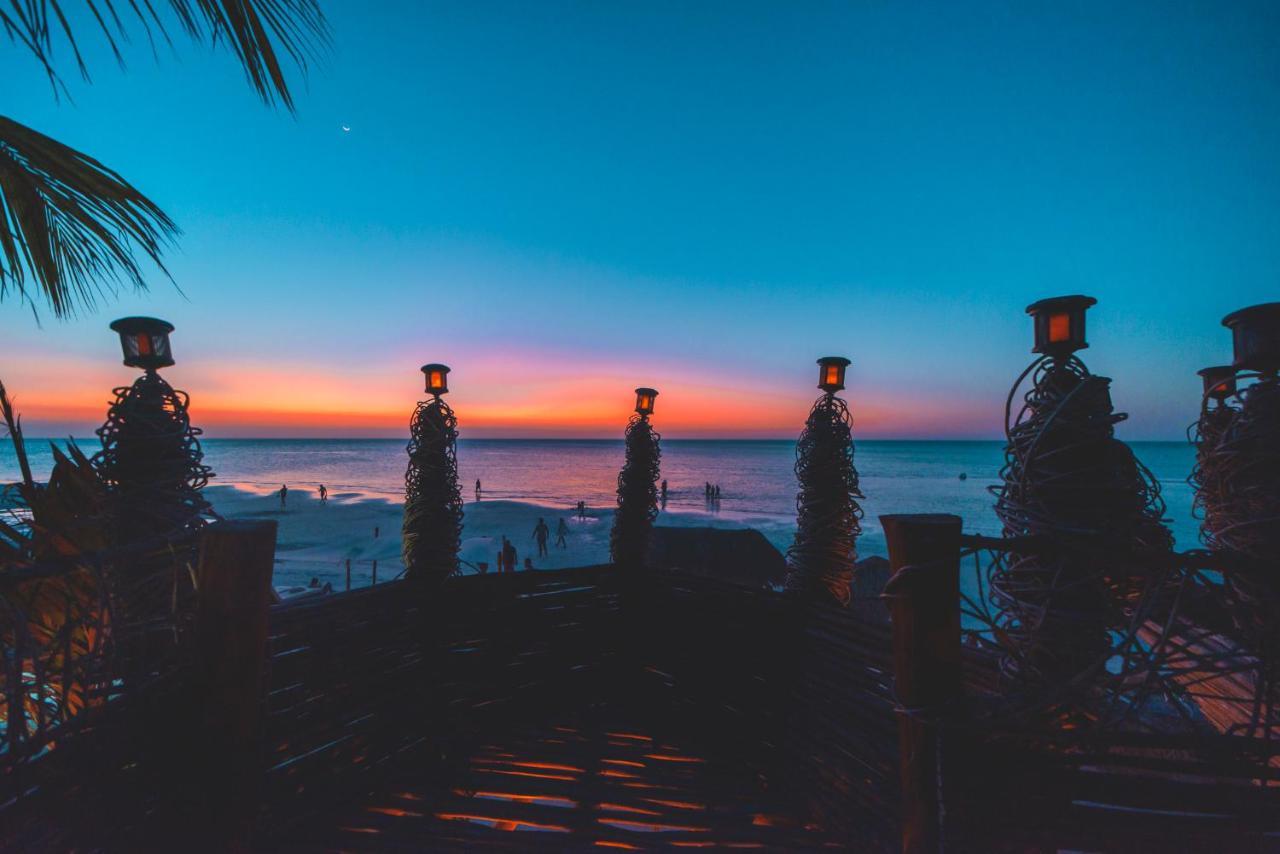 Hotel Villas Tiburon Isla Holbox Exteriör bild