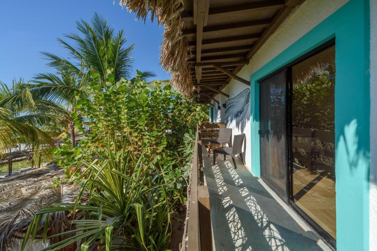 Hotel Villas Tiburon Isla Holbox Exteriör bild